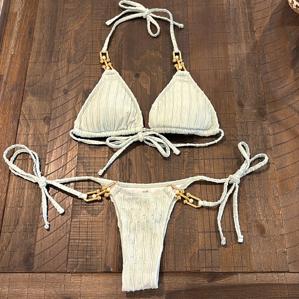 SHEIN Ribbed Triangle Bikini Mint Green Gold Metal Accents NWOT S/M